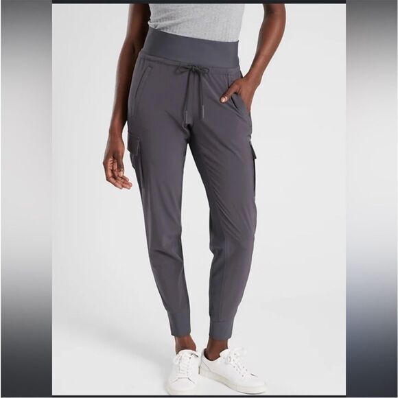 EXCELLENT CONDITION WOMEN’S SIZE 4 ATHLETA SUTTON CARGO JOGGERS - Picture 1 of 9